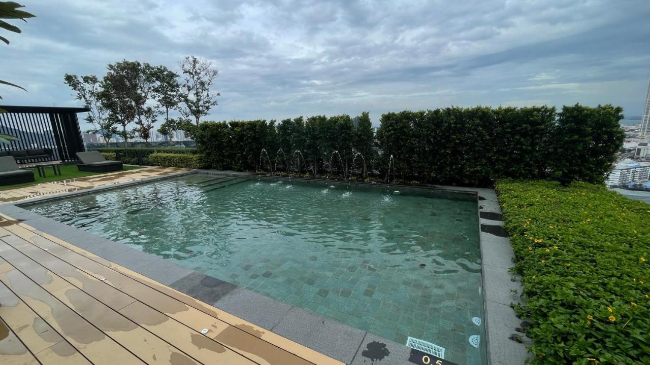 Beacon Executive Suite At Georgetown For 10Pax And 2 Bed Room Ngoại thất bức ảnh