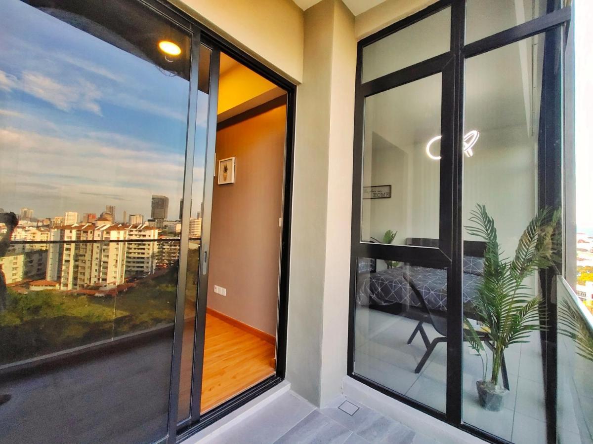 Beacon Executive Suite At Georgetown For 10Pax And 2 Bed Room Ngoại thất bức ảnh