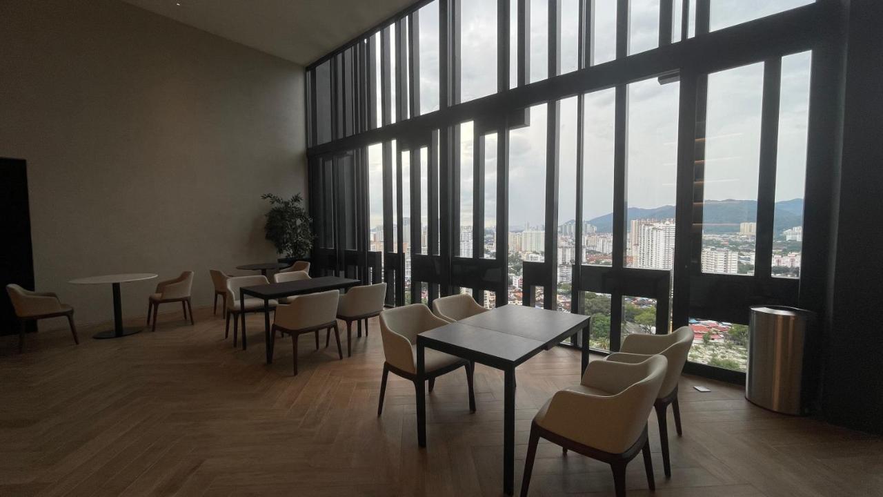 Beacon Executive Suite At Georgetown For 10Pax And 2 Bed Room Ngoại thất bức ảnh